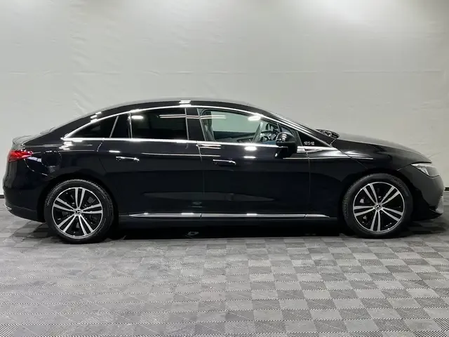 Mercedes-Benz EQE 300
