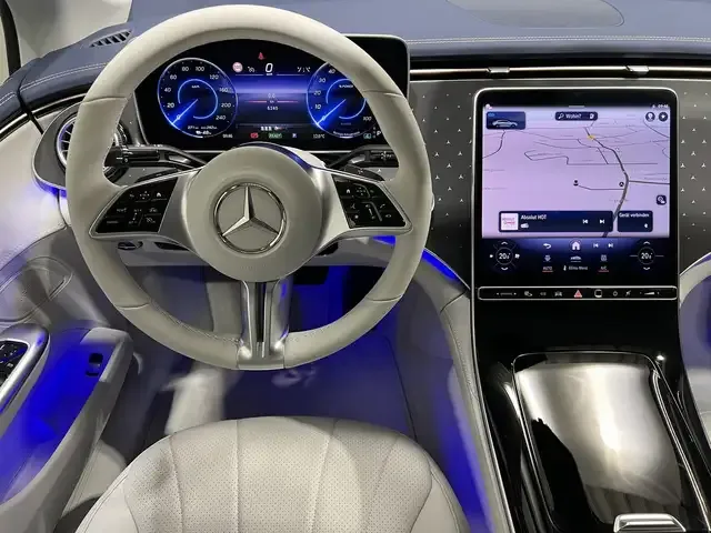 Mercedes-Benz EQE 300