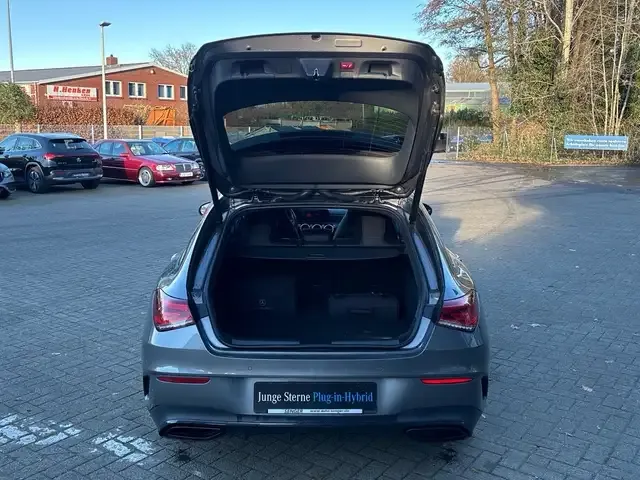 Mercedes-Benz CLA 250