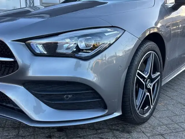 Mercedes-Benz CLA 250