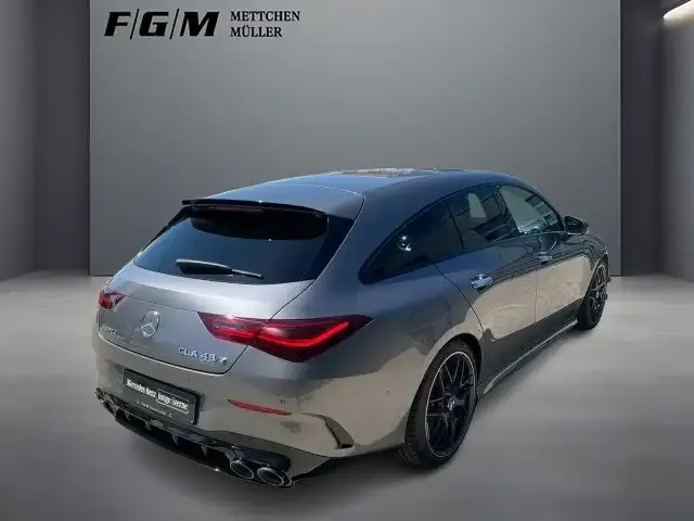 Mercedes-Benz CLA 45 AMG
