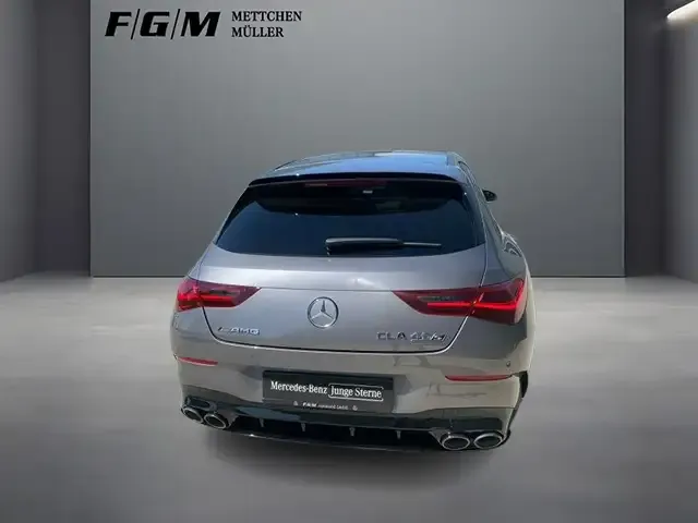Mercedes-Benz CLA 45 AMG