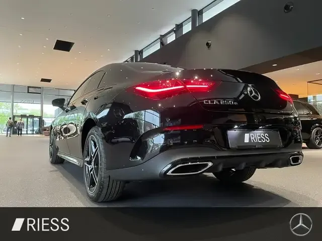 Mercedes-Benz CLA 250