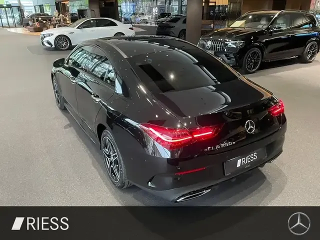 Mercedes-Benz CLA 250