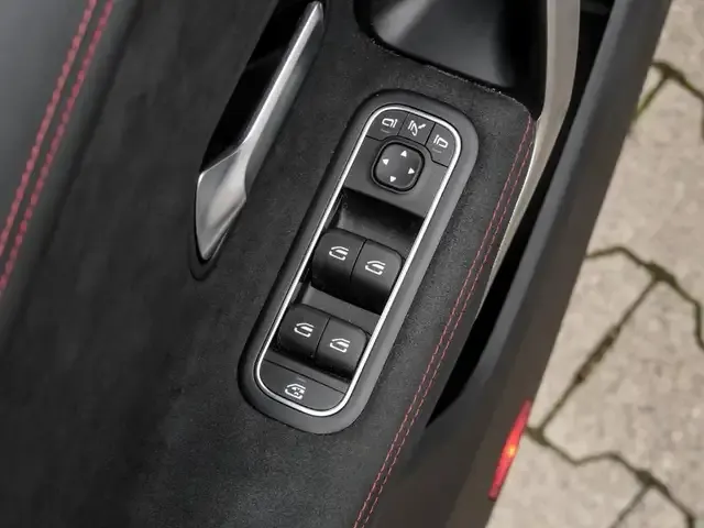 Mercedes-Benz CLA 220
