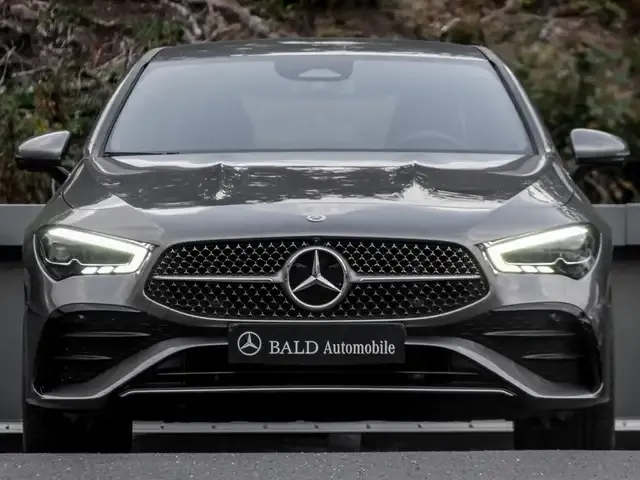 Mercedes-Benz CLA 220