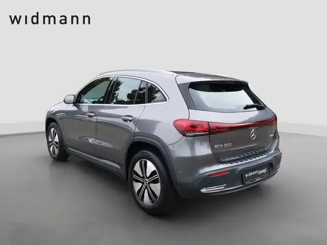 Mercedes-Benz EQA 300