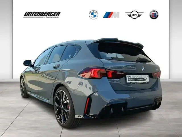 BMW 123