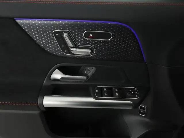 Mercedes-Benz GLA 220