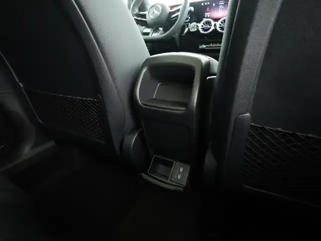 Mercedes-Benz GLA 220