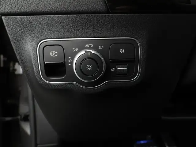 Mercedes-Benz GLA 220