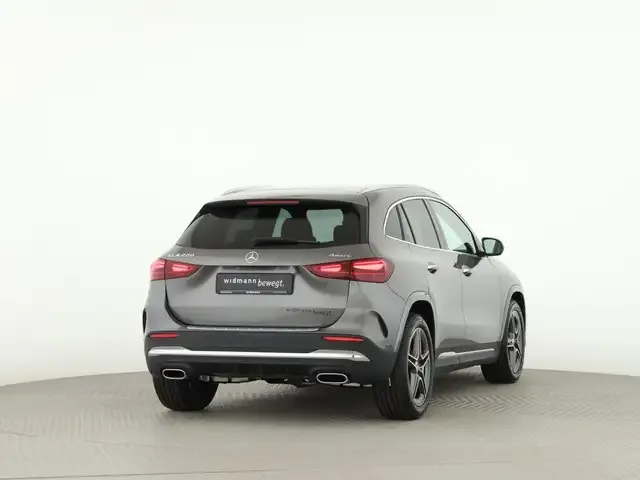 Mercedes-Benz GLA 220