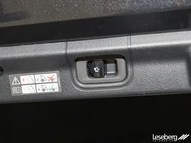 Mercedes-Benz EQE 300