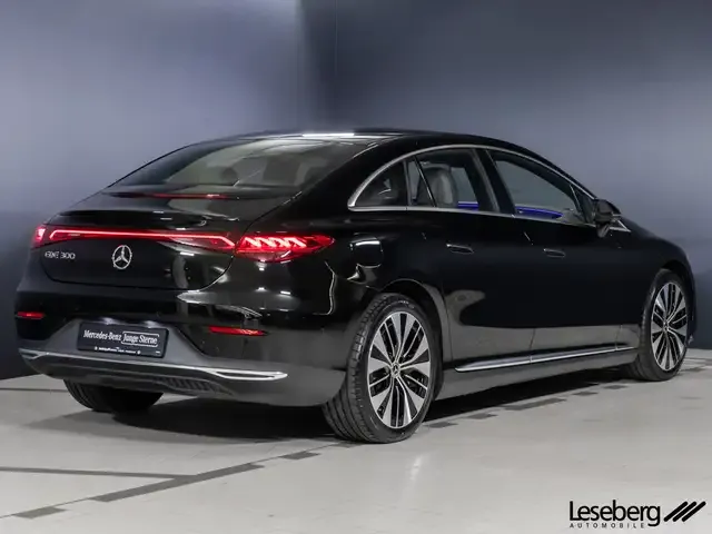 Mercedes-Benz EQE 300