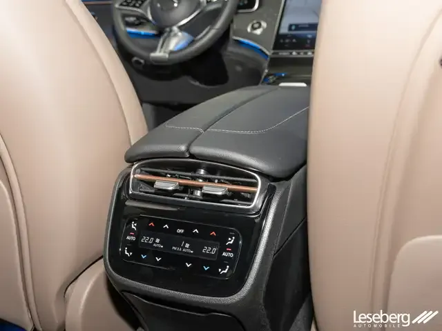 Mercedes-Benz EQE 300