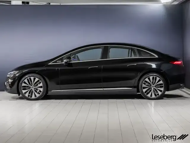 Mercedes-Benz EQE 300