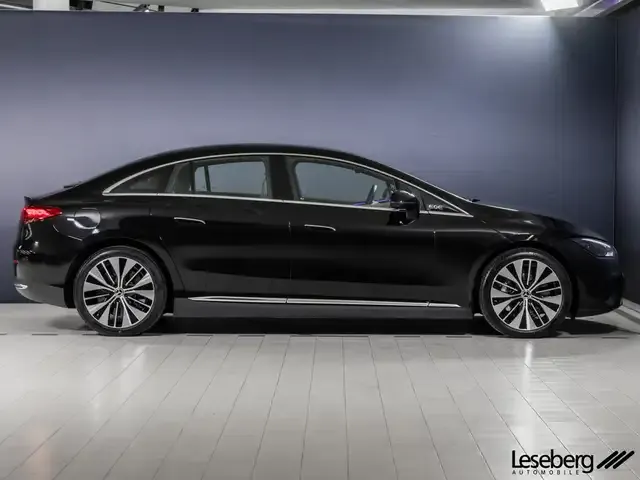 Mercedes-Benz EQE 300
