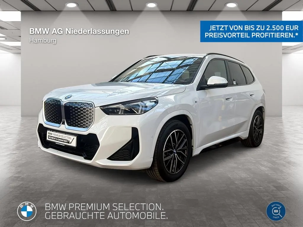 BMW iX1
