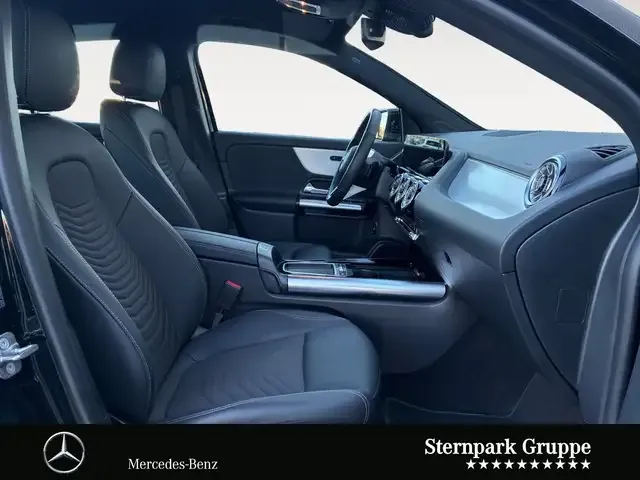 Mercedes-Benz EQA 300