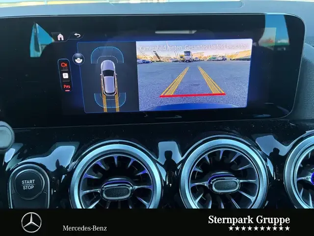 Mercedes-Benz EQA 300