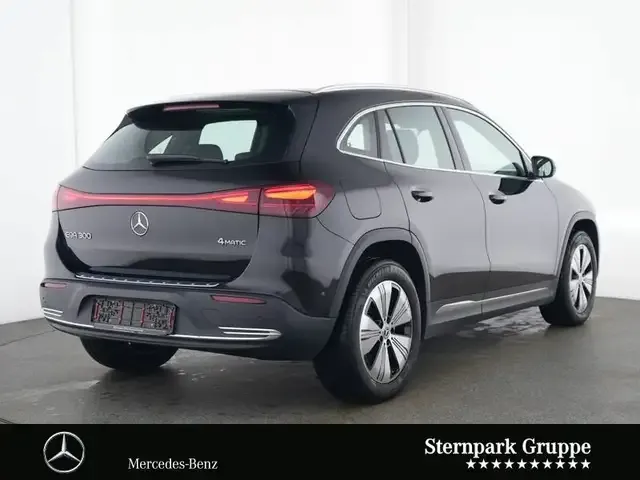 Mercedes-Benz EQA 300