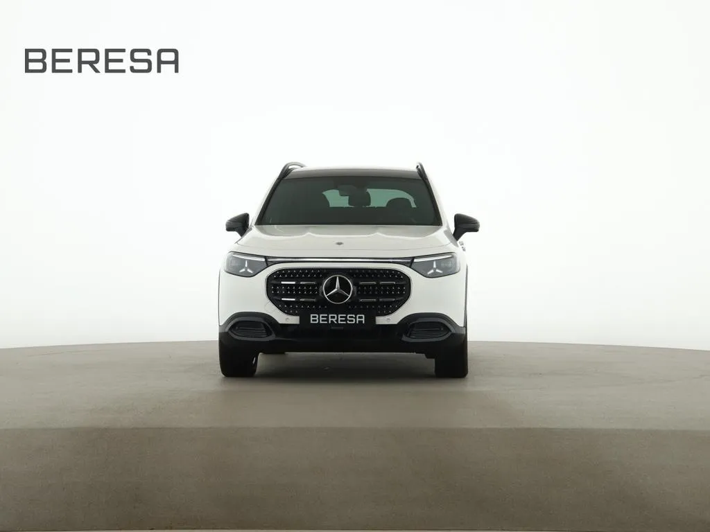 Mercedes-Benz GLB 180