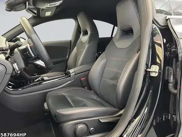 Mercedes-Benz CLA 220