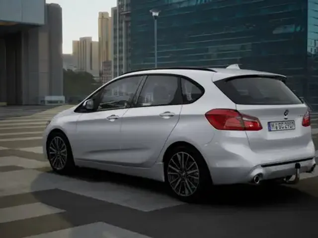 BMW 218