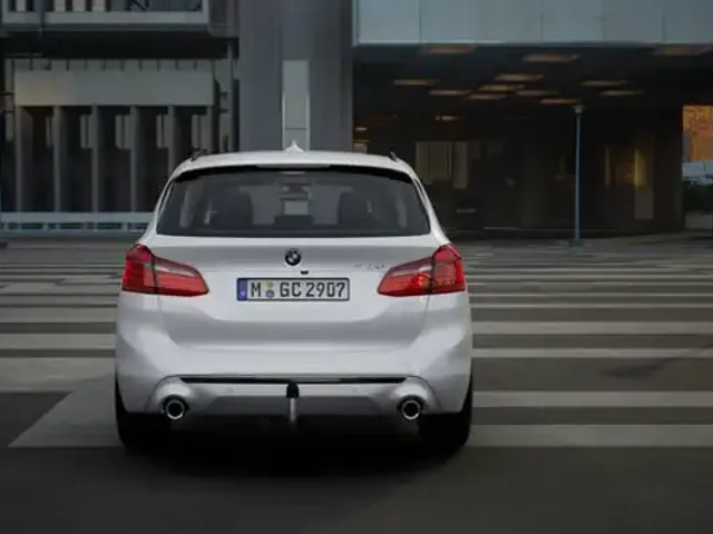 BMW 218
