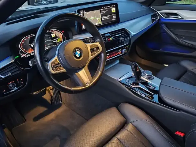 BMW 530
