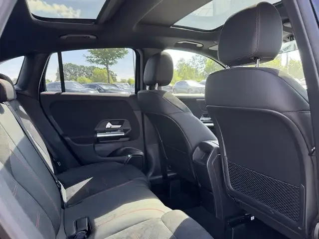 Mercedes-Benz GLA 180