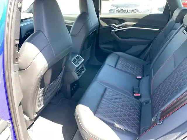 Audi SQ8 e-tron