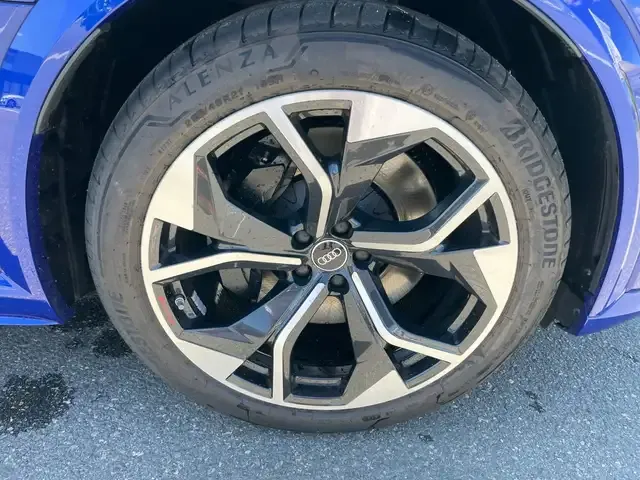 Audi SQ8 e-tron