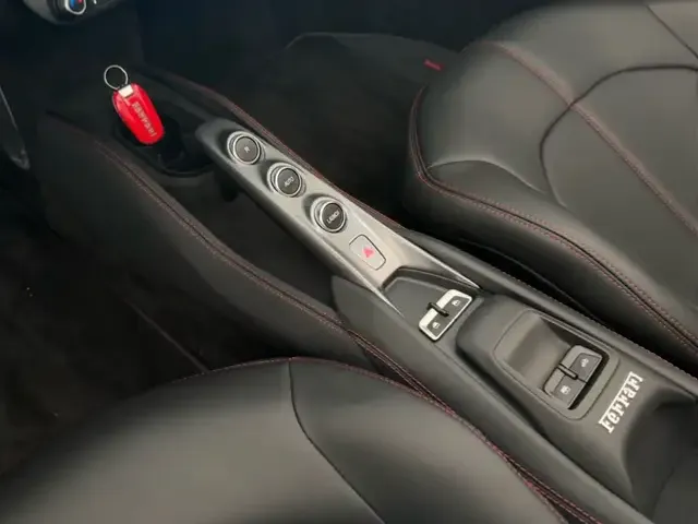 Ferrari F8 Spider