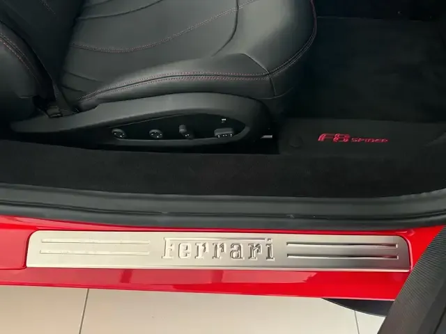 Ferrari F8 Spider