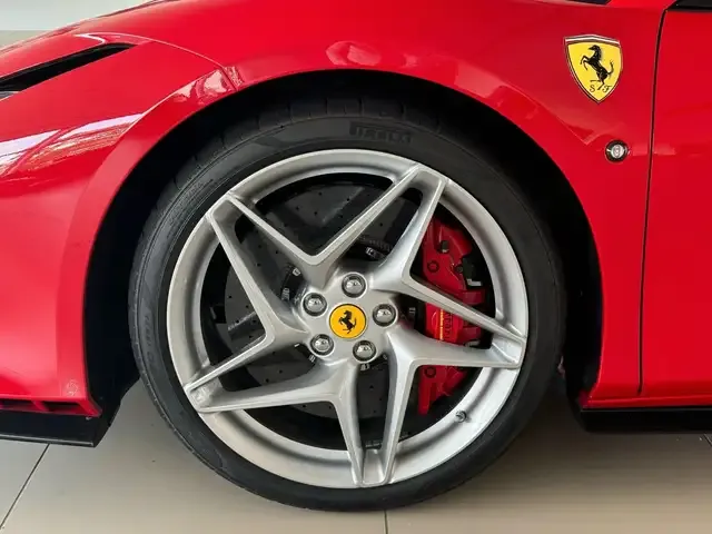 Ferrari F8 Spider