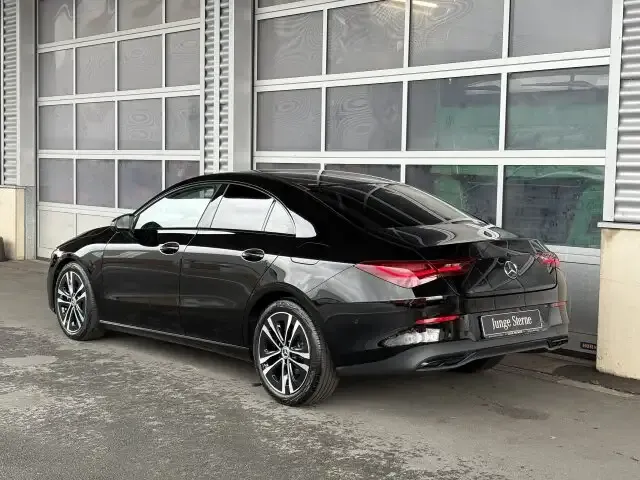 Mercedes-Benz CLA 180