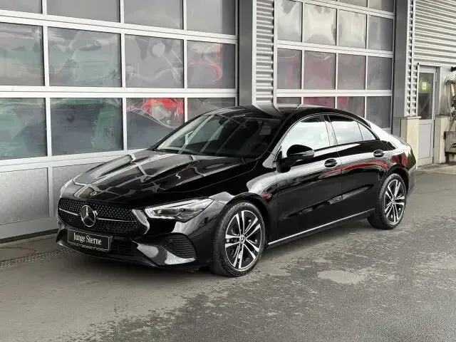 Mercedes-Benz CLA 180