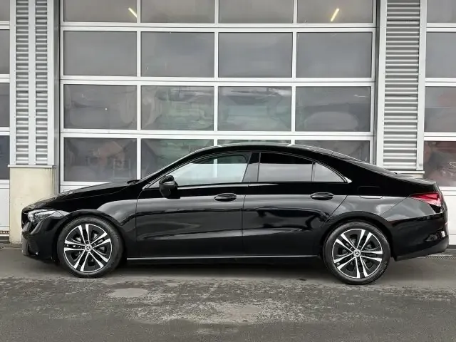 Mercedes-Benz CLA 180