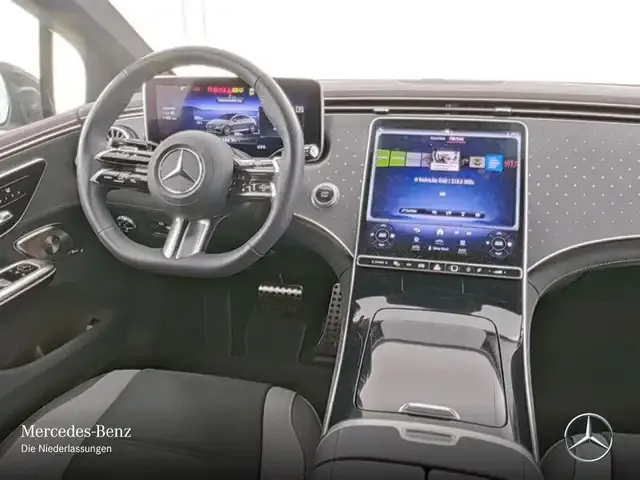 Mercedes-Benz EQE 300