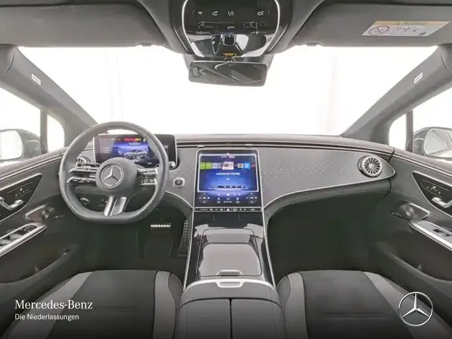 Mercedes-Benz EQE 300