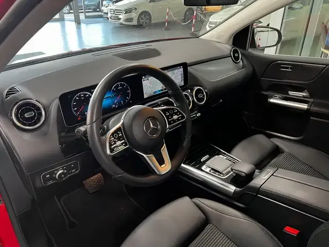 Mercedes-Benz B 200