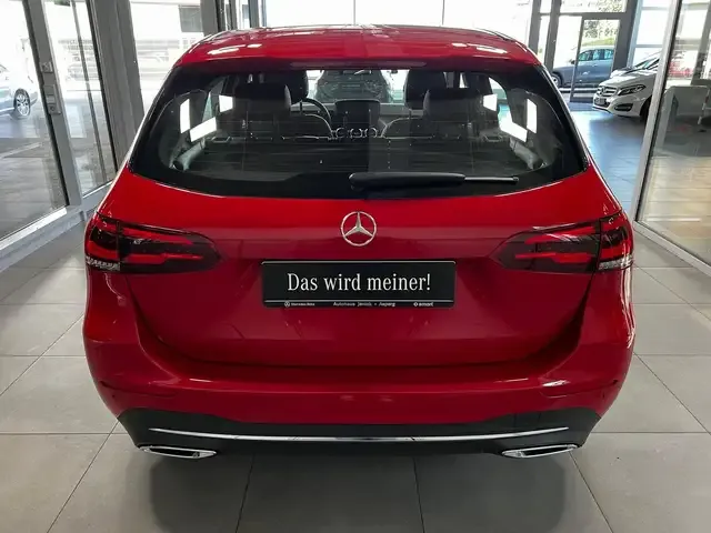 Mercedes-Benz B 200