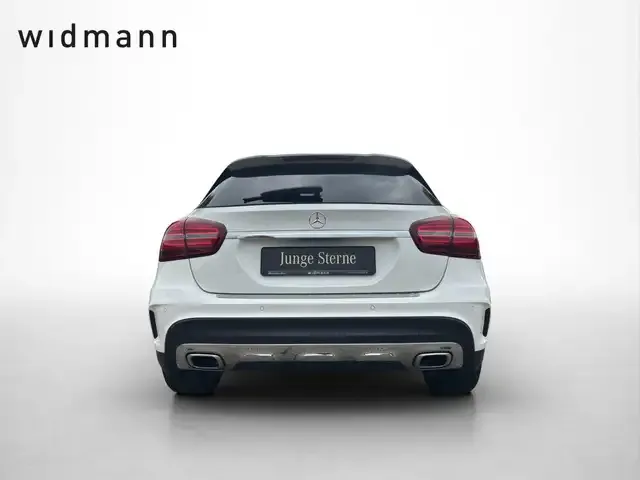 Mercedes-Benz GLA 250