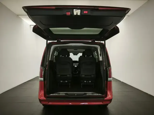 Mercedes-Benz V 220