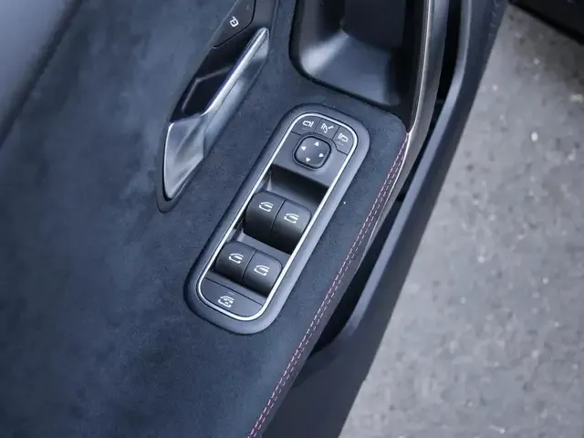Mercedes-Benz A 220