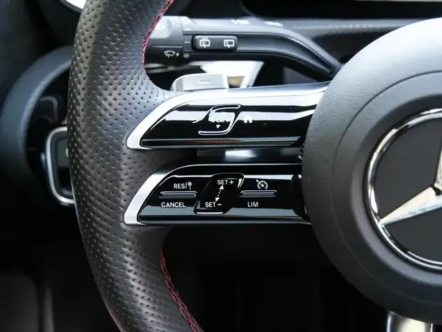 Mercedes-Benz A 220