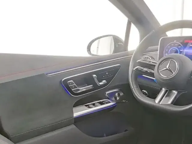 Mercedes-Benz EQE 300