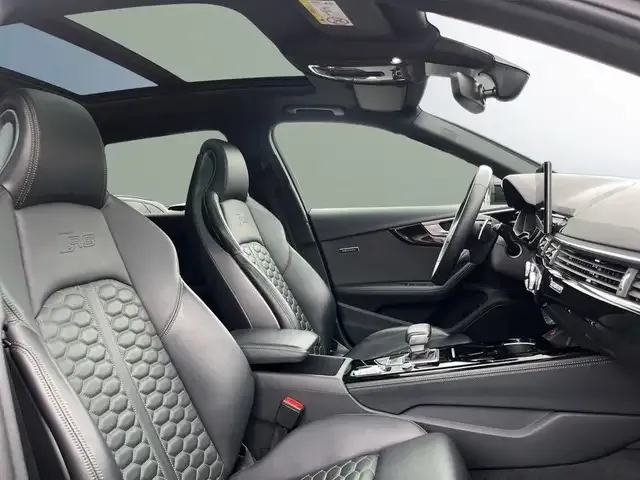 Audi RS4