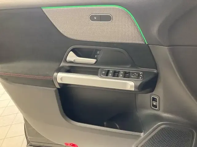 Mercedes-Benz EQB 350